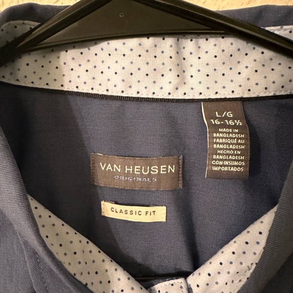 Van Huesen Long Sleeve Button down(Blue) - Picture 2 of 2